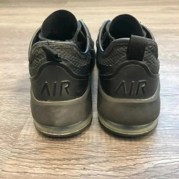 Nike Air Max Motion 2 Sneakers Tennis Shoes Solid Black Lace Up: 8.5 Men's - Picture 4 of 8